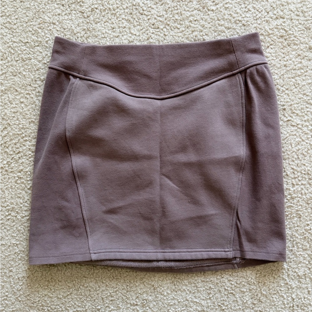 VGUC lululemon scuba skirt large light brown tan